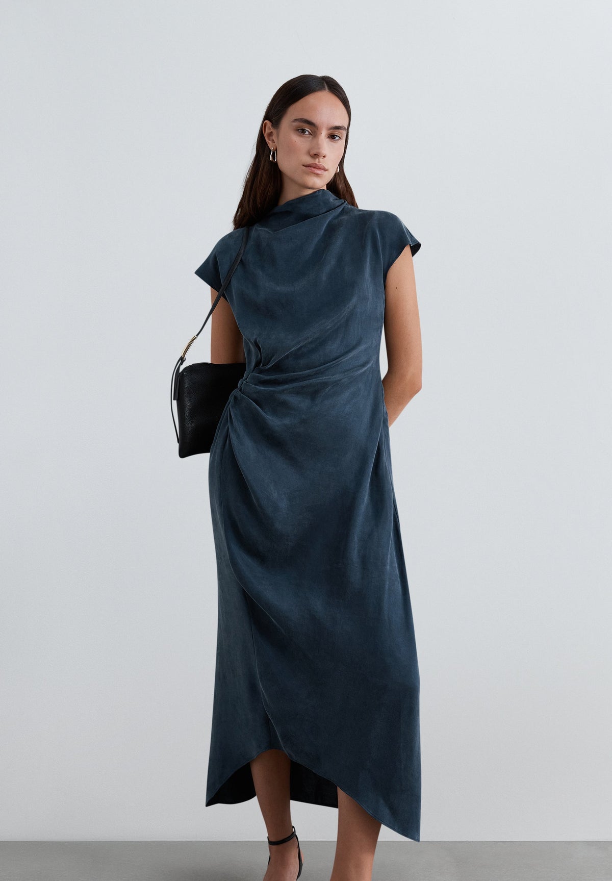 FLOWING DRAPED SIDE DRESS