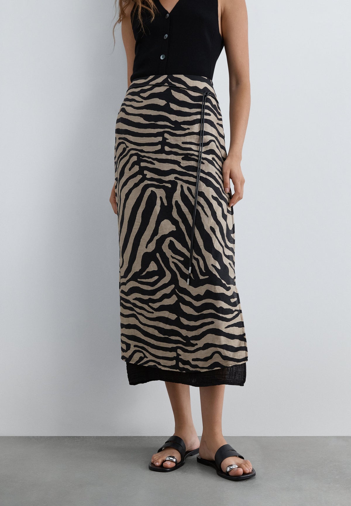 ANIMAL PRINT SKIRT WITH SLIT