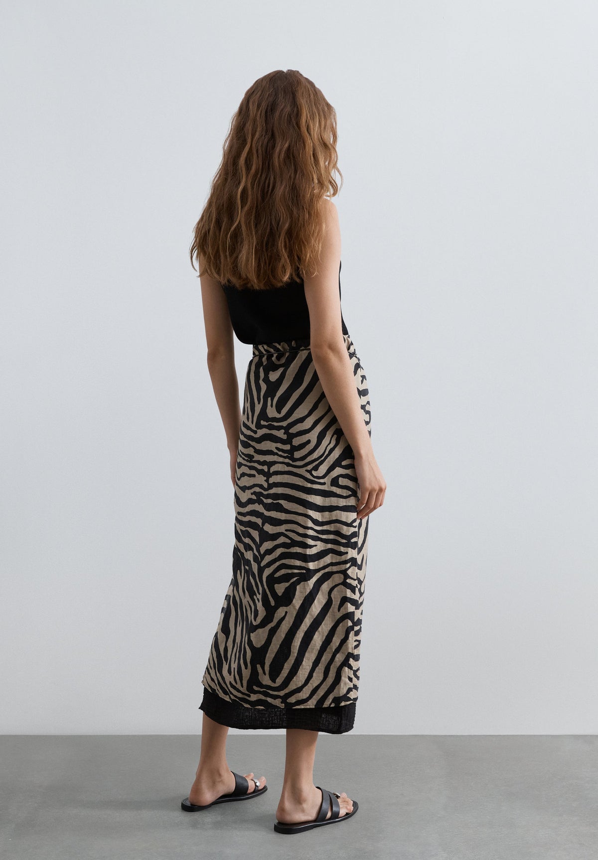 ANIMAL PRINT SKIRT WITH SLIT