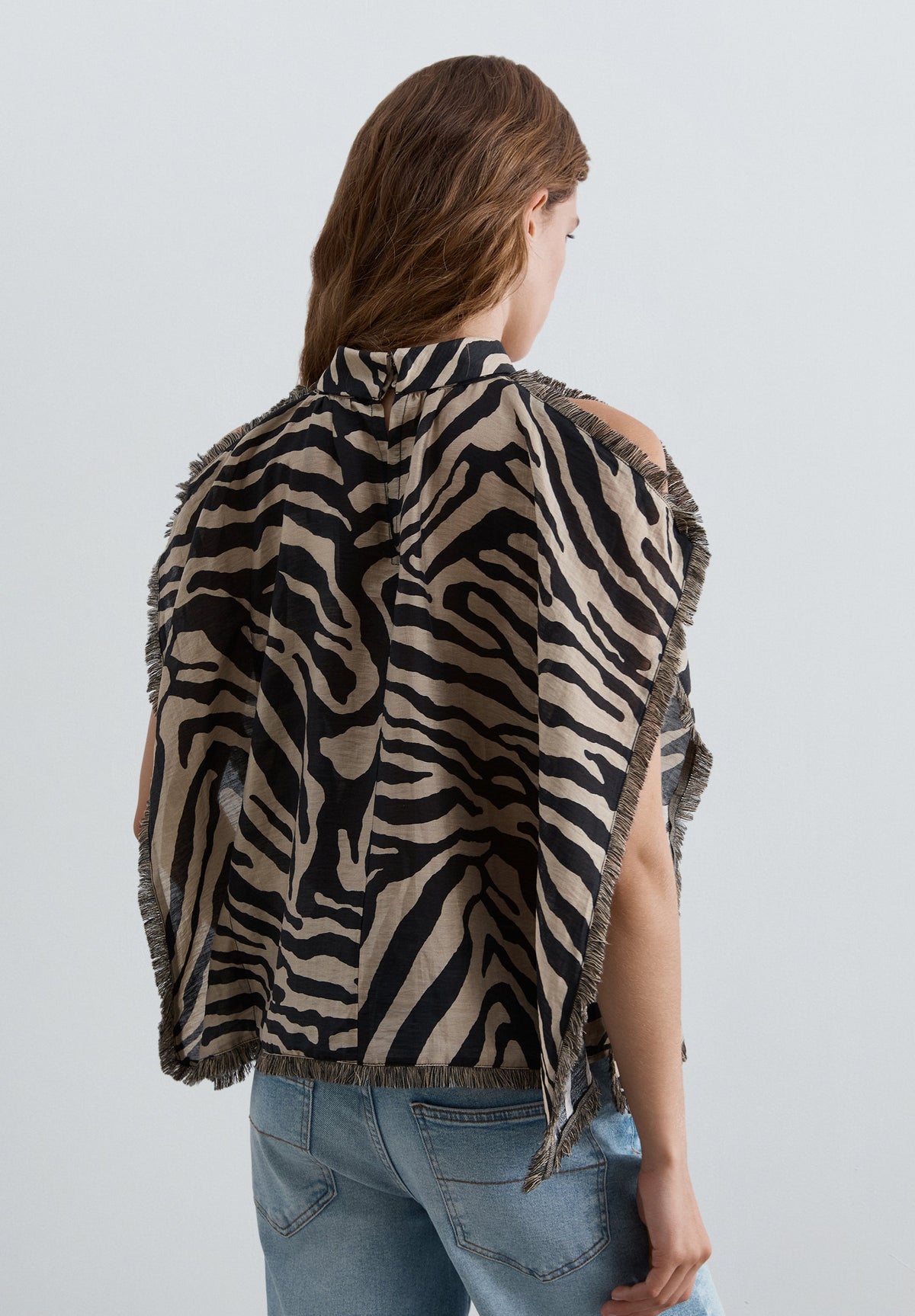 ANIMAL PRINT FRINGED TOP