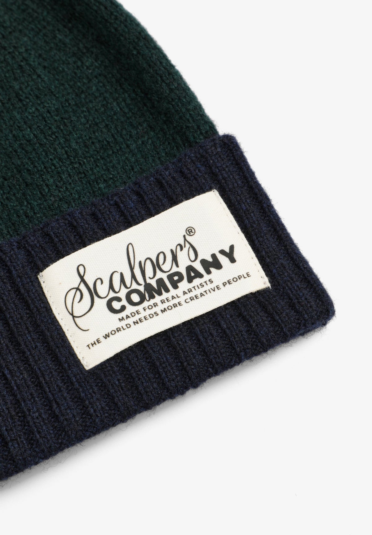 CONTRAST KNIT HAT