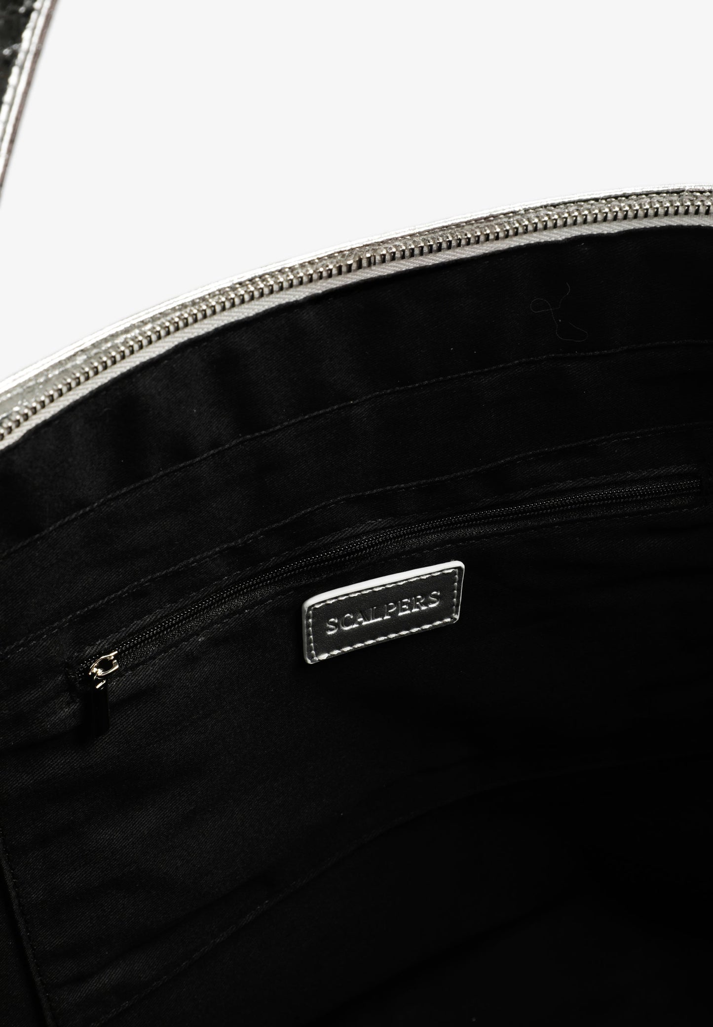 TEXTURED TOTE BAG