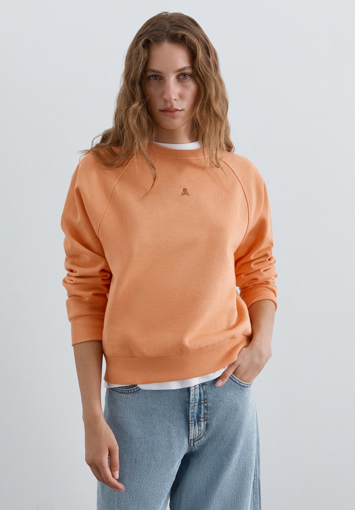 SWEATSHIRT WITH GLITTER BACK PRINT