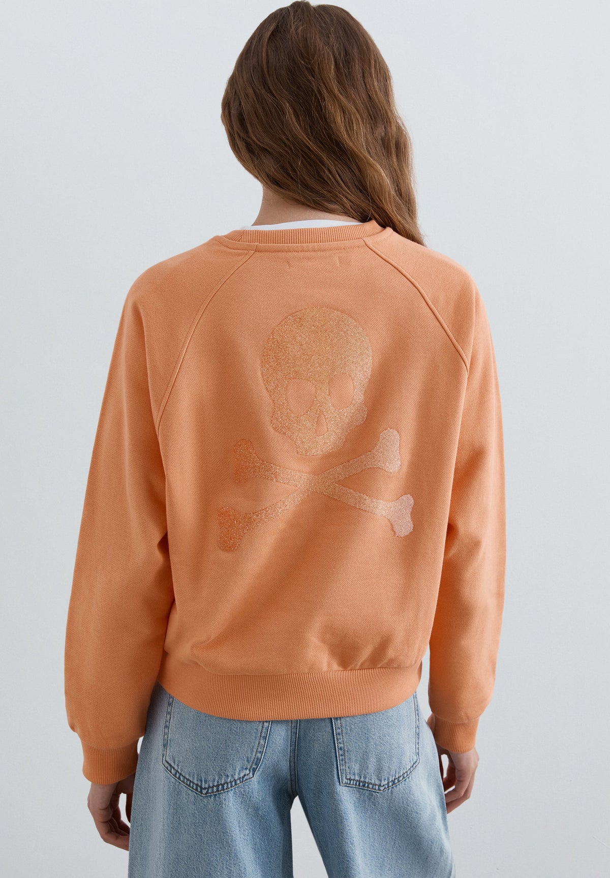 SWEATSHIRT WITH GLITTER BACK PRINT