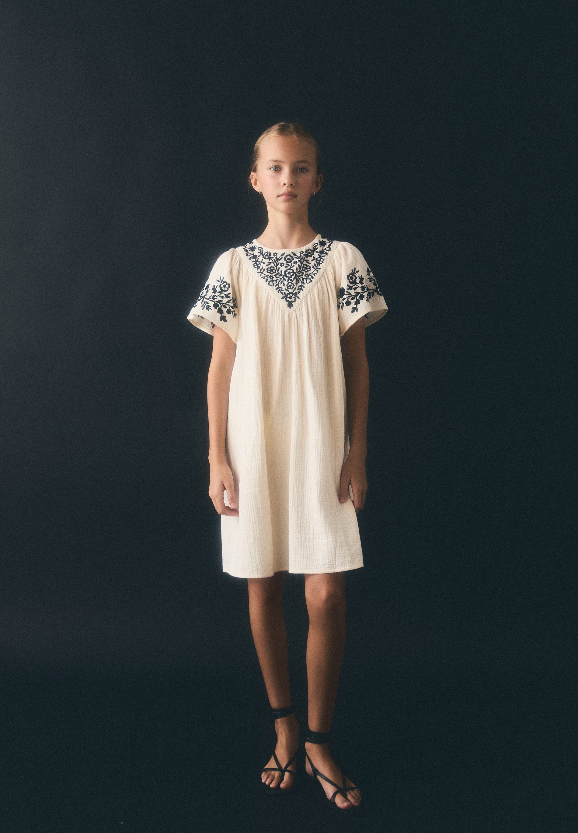 CONTRAST EMBROIDERED DRESS