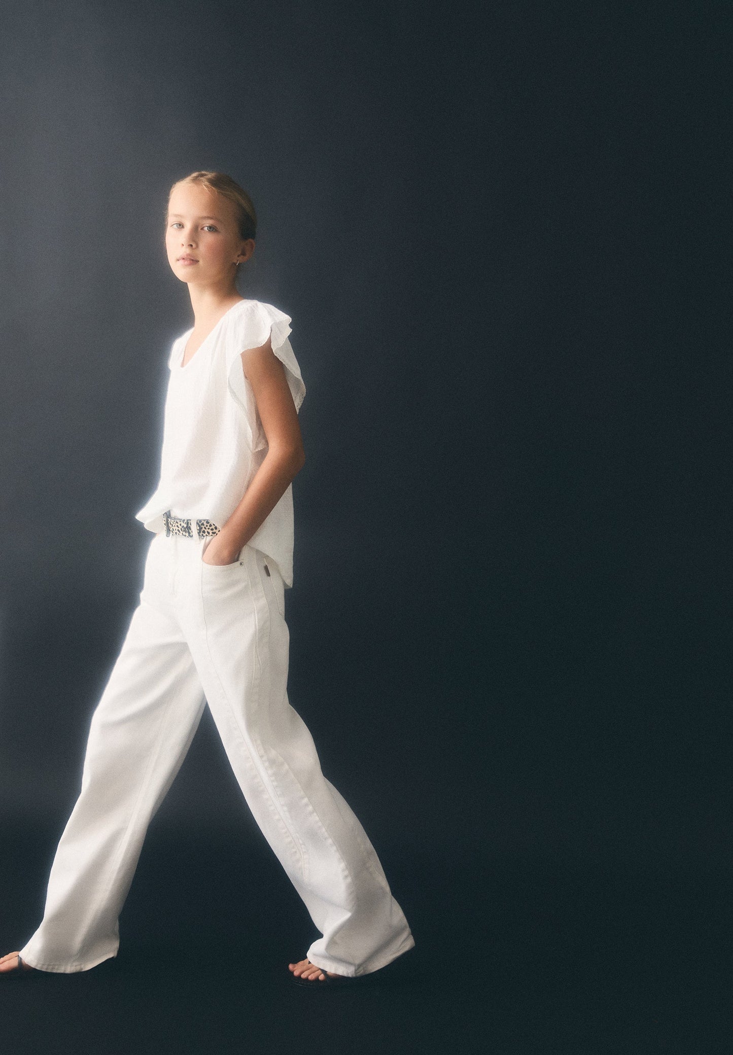 WIDE LEG JEANS WITH SEAMS