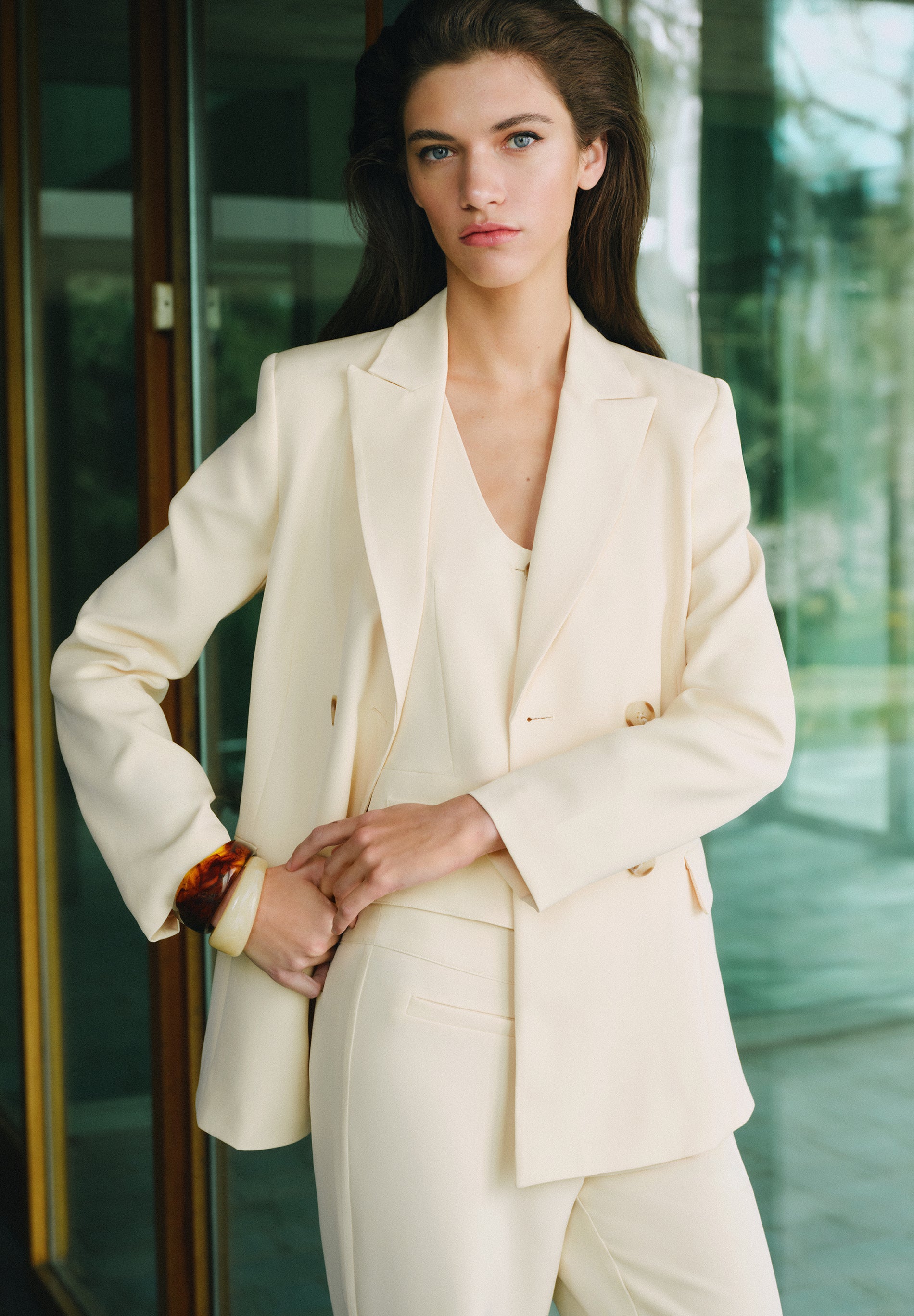 FLOWING TROUSERS WAISTBAND DETAIL