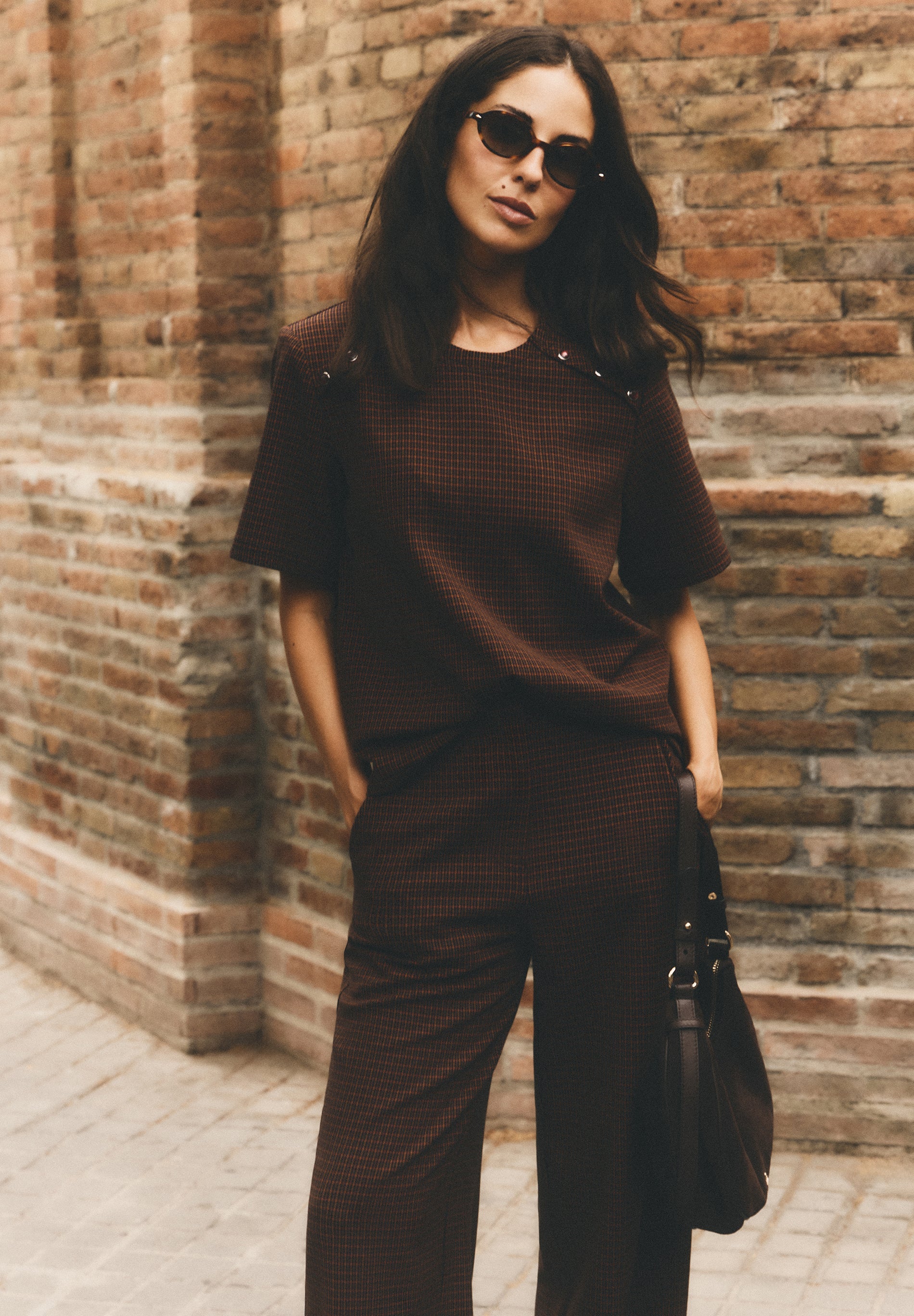 CHECKED T-SHIRT WITH SHOULDER DETAIL