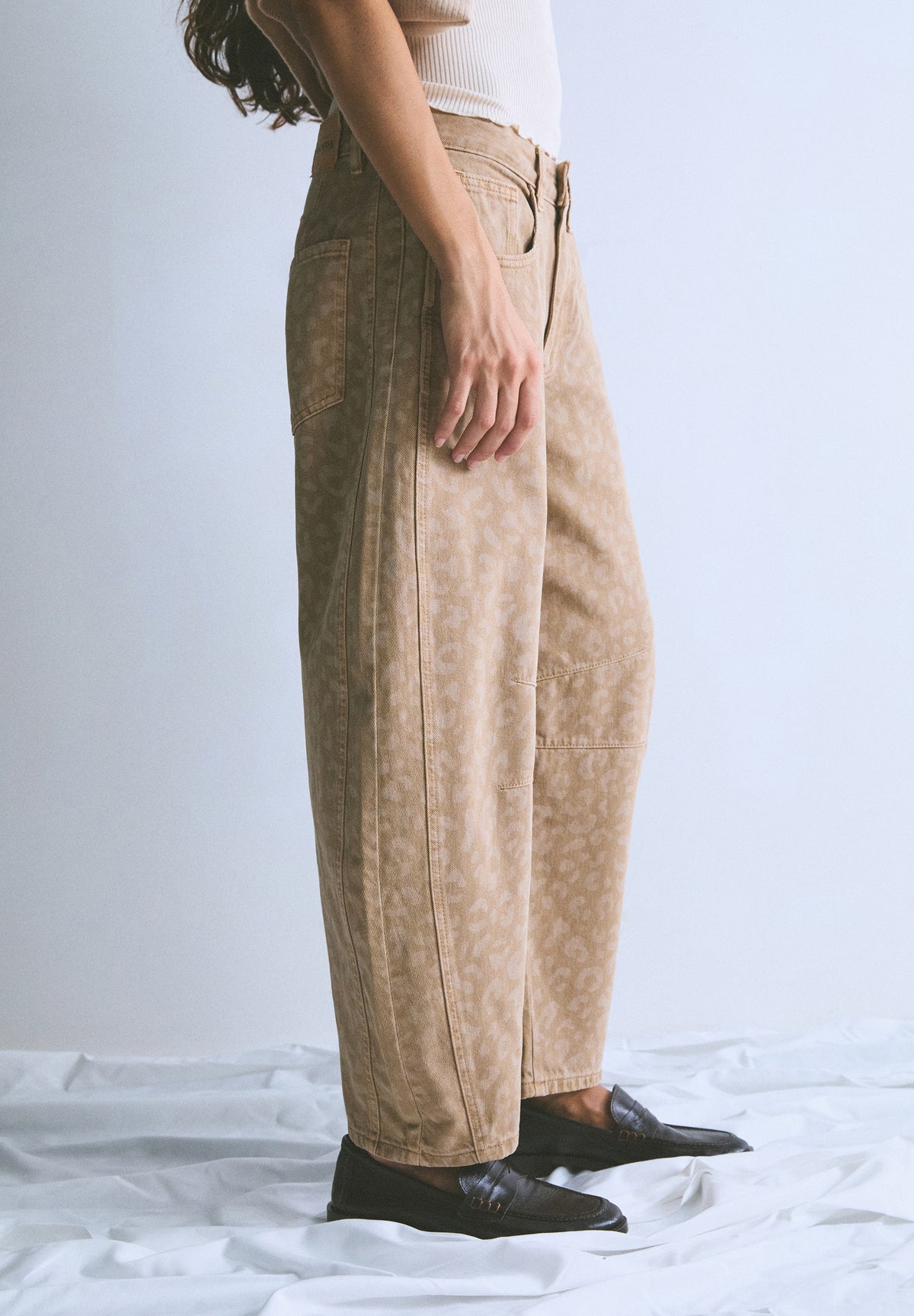 ANIMAL PRINT BALLOON JEANS