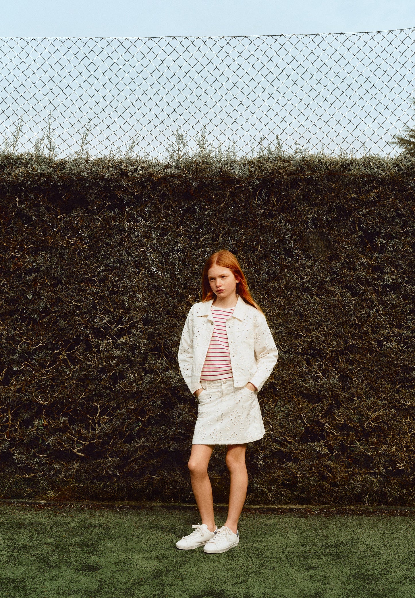 PERFORATED JACKET