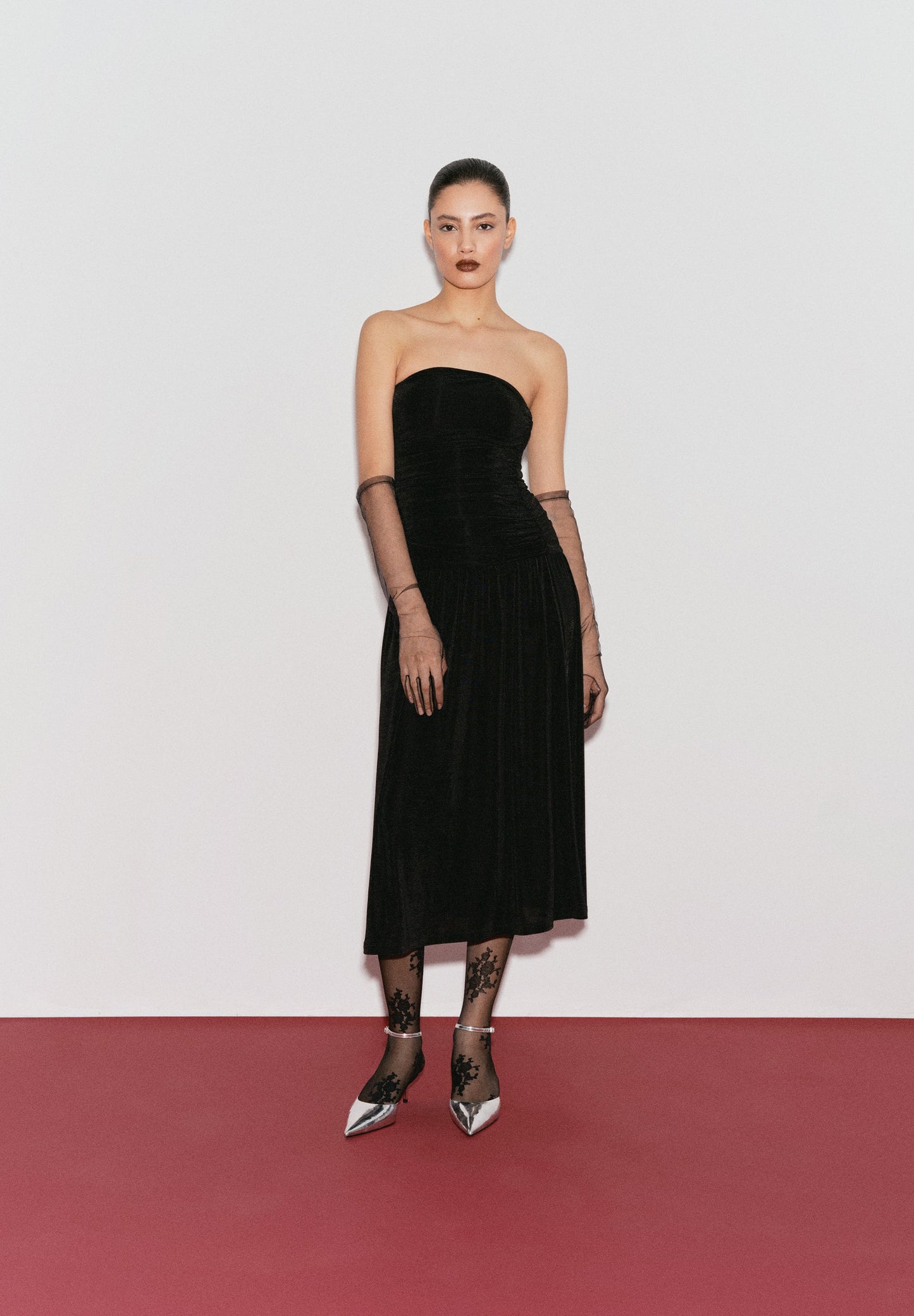 GATHERED KNIT DRESS