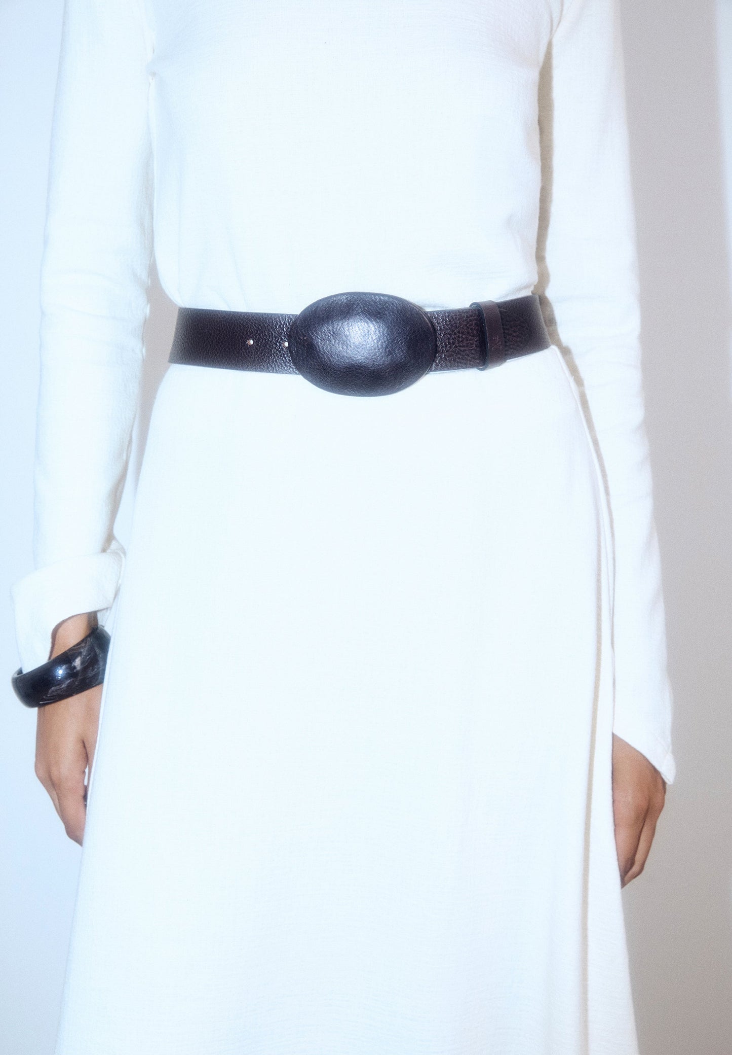 LEATHER BELT WITH OVAL BUCKLE