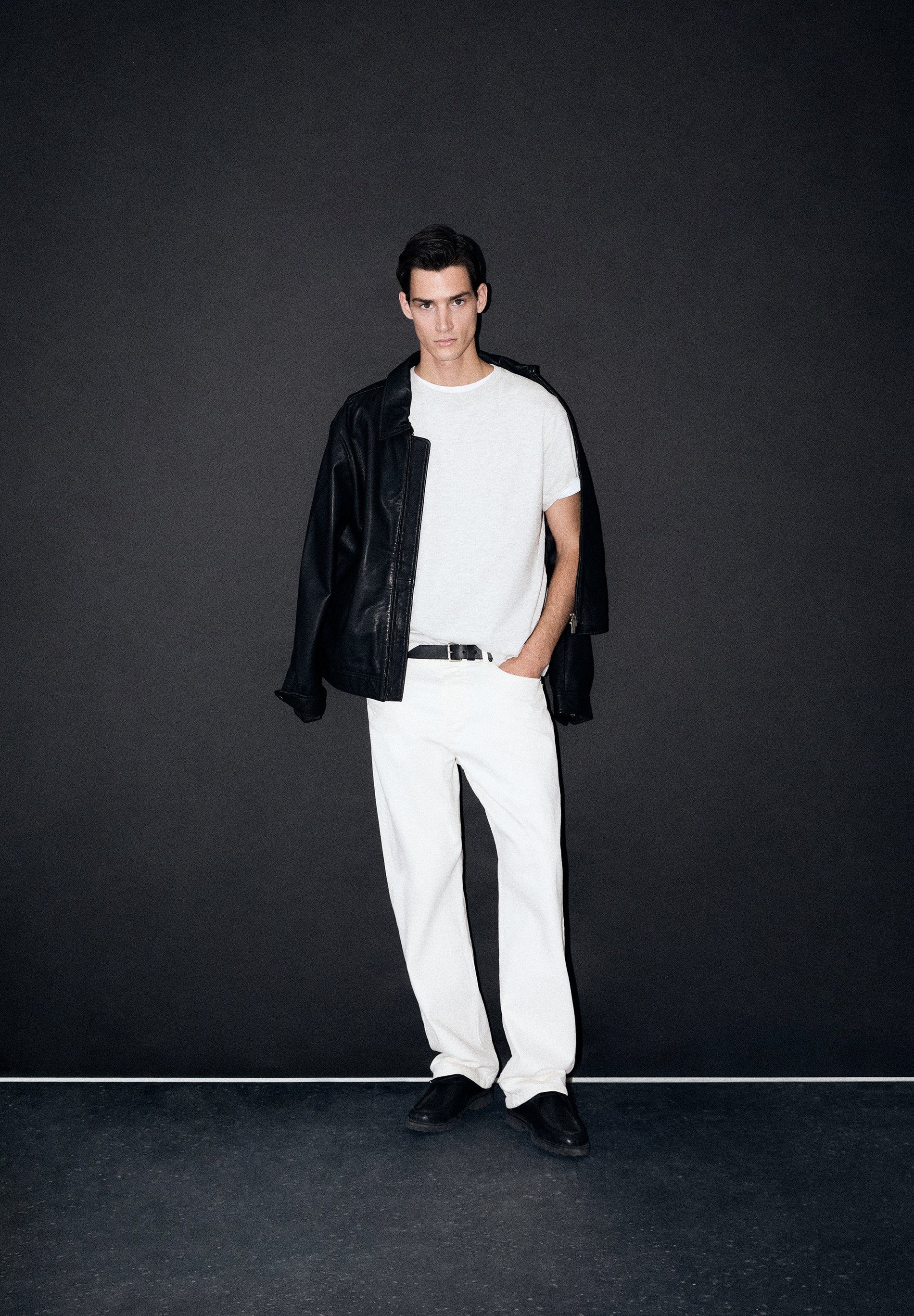 FADED EMBROIDERED T-SHIRT