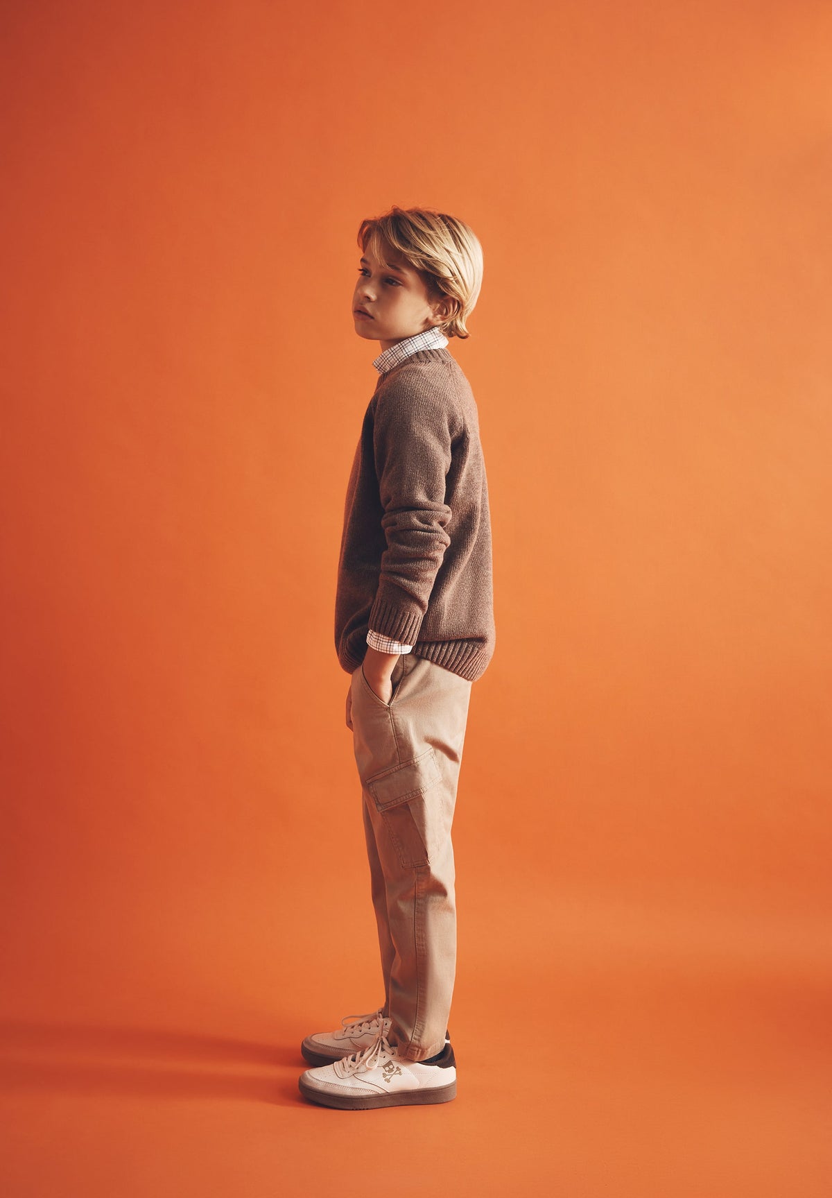 ROUND NECK WOOL SWEATER