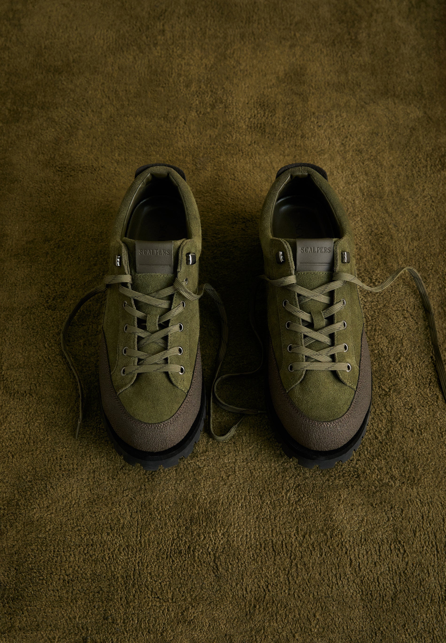 SUEDE SHOES WITH TRACK SOLES