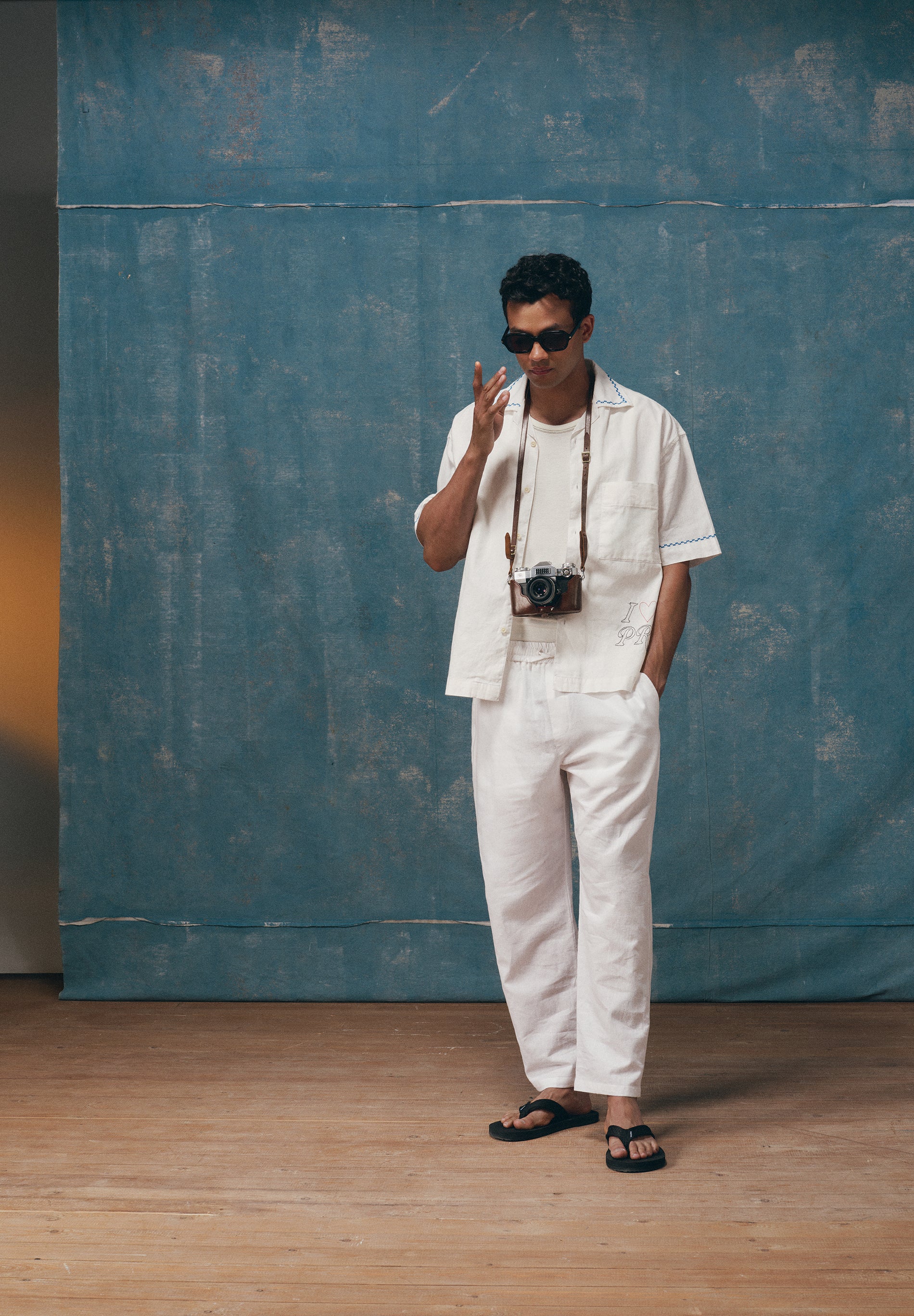 RELAXED LINEN AND COTTON TROUSERS