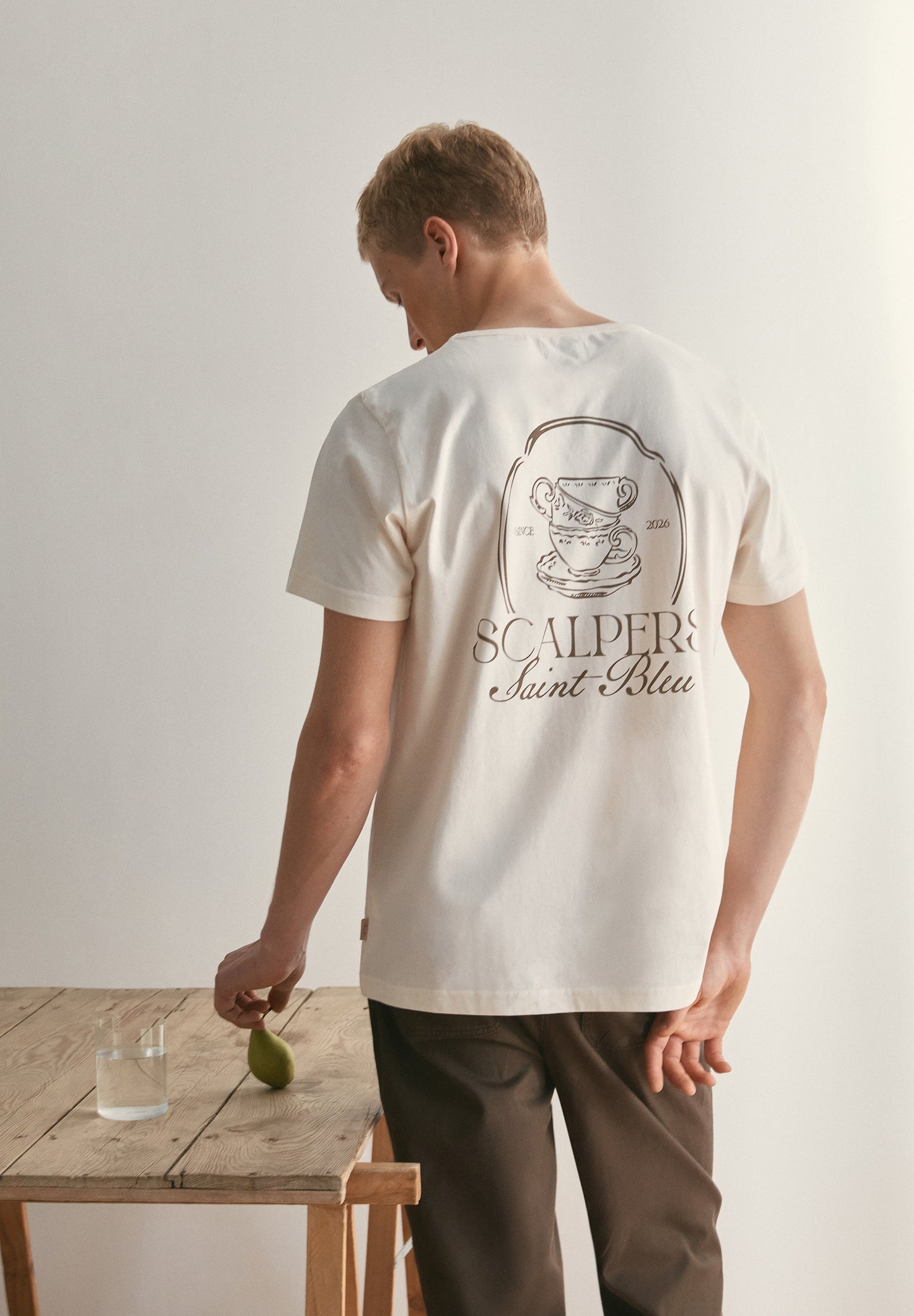 CONTRAST PRINT T-SHIRT
