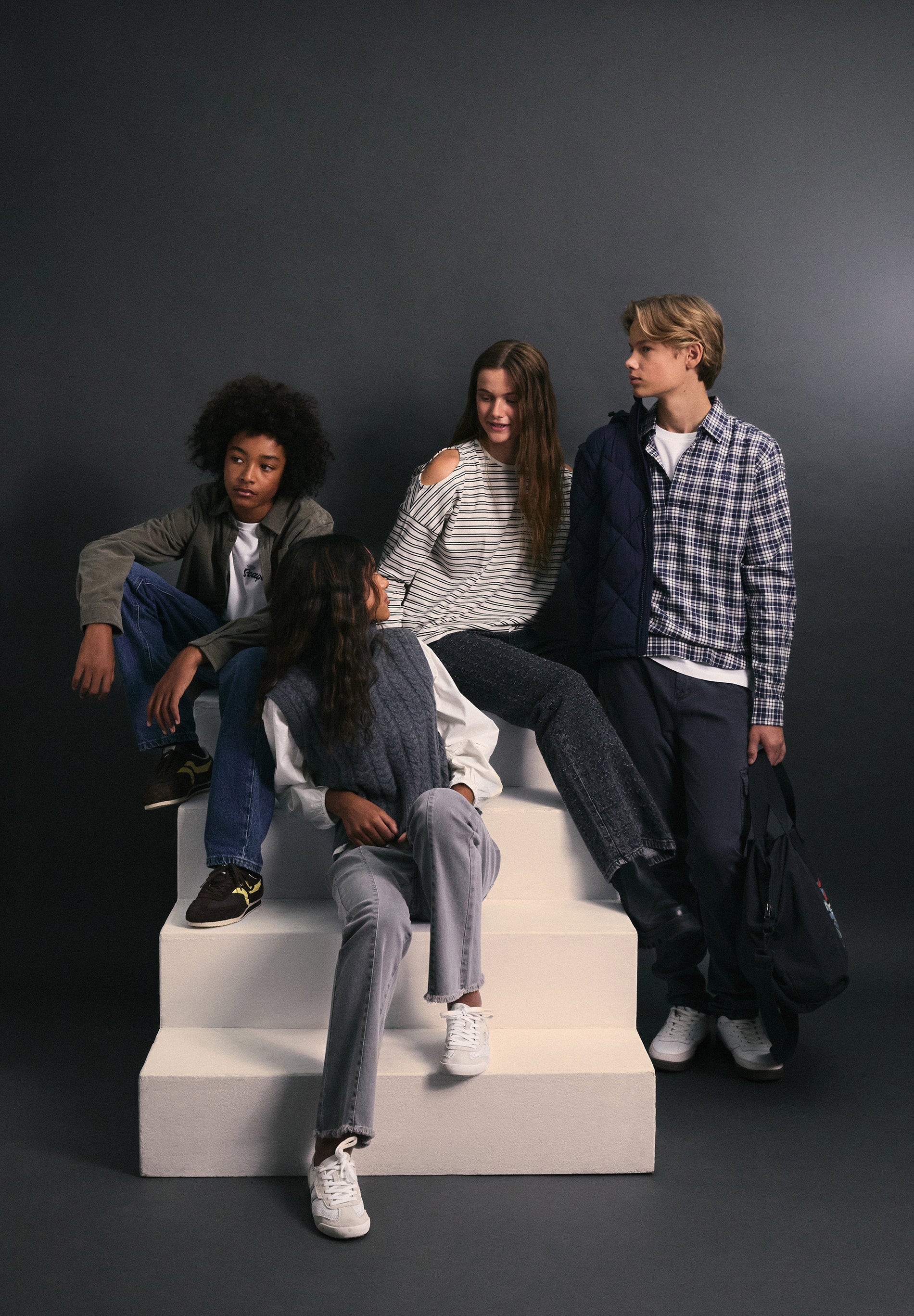 SKULL AND STRIPES T-SHIRT