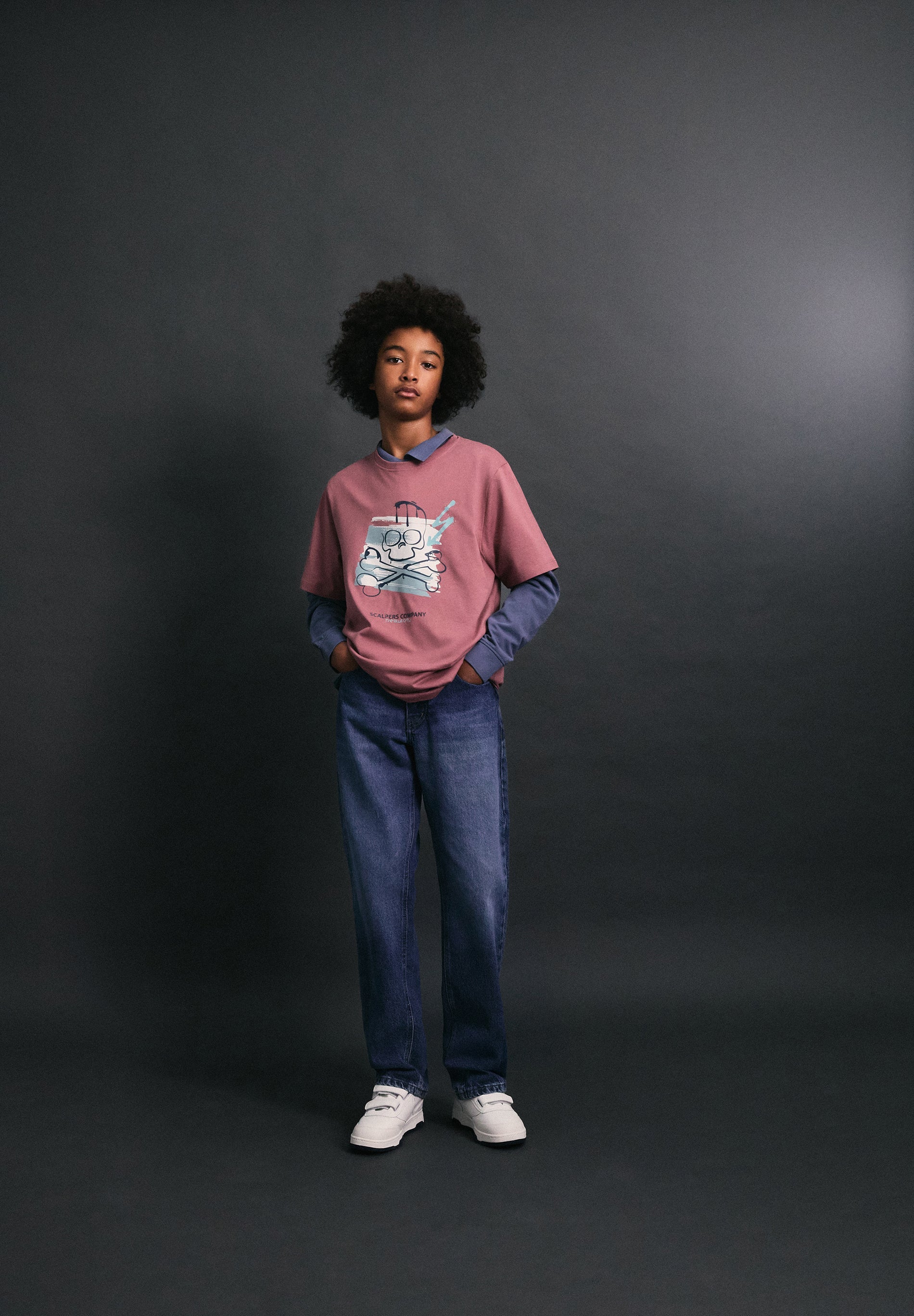 T-SHIRT WITH SKULL PRINT