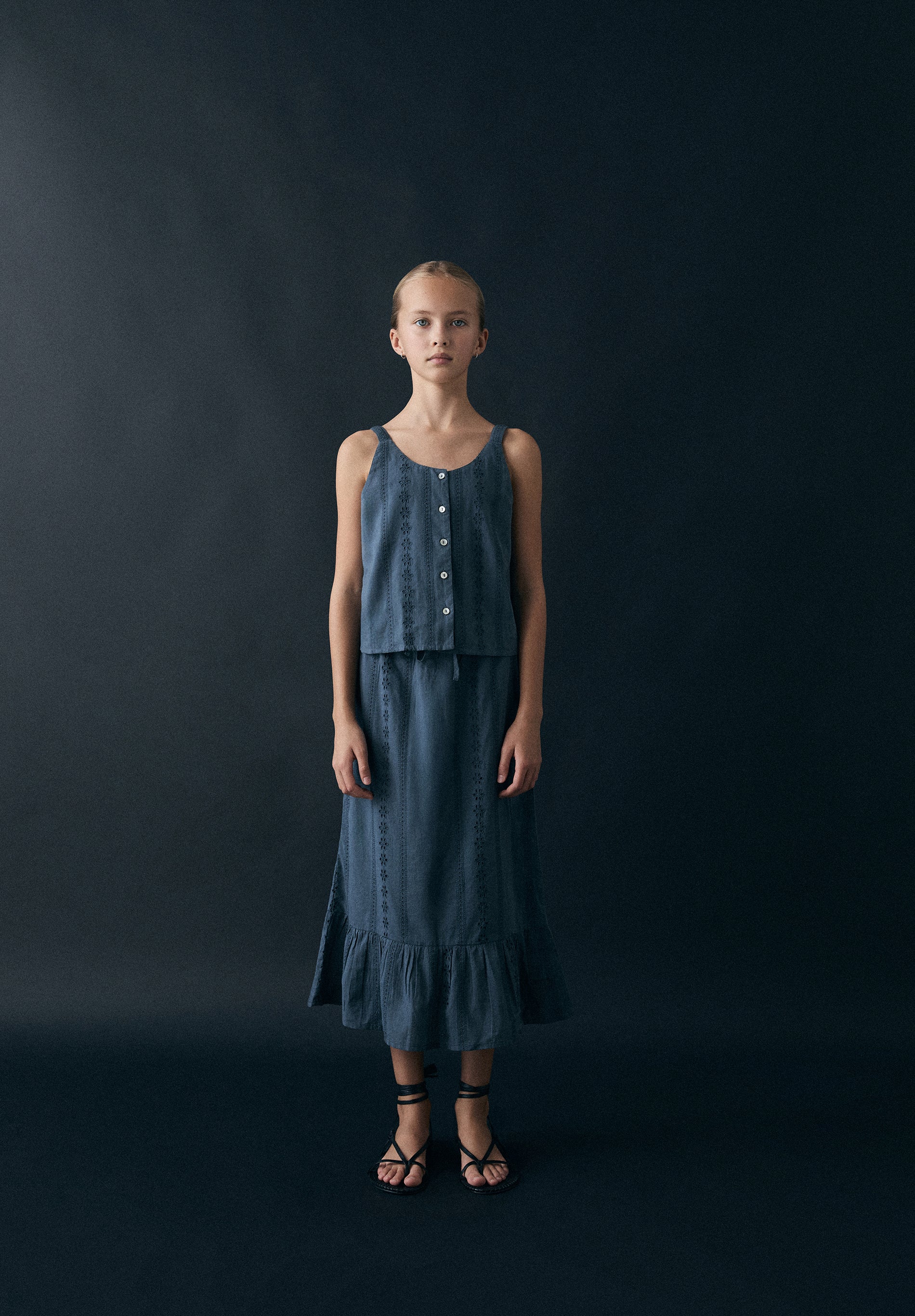 COTTON TOP WITH EMBROIDERY