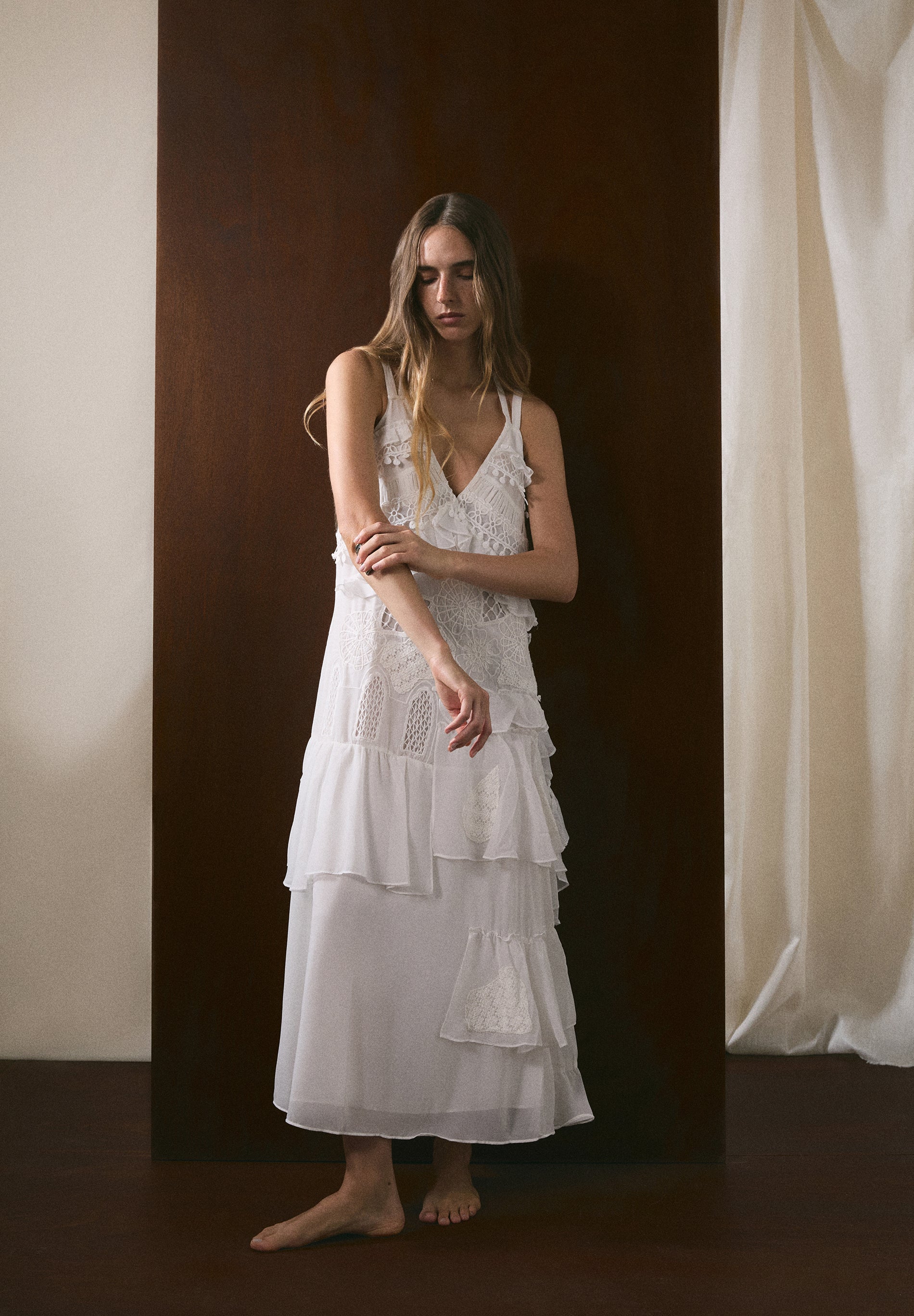 SC LACE FLOWER DRESS