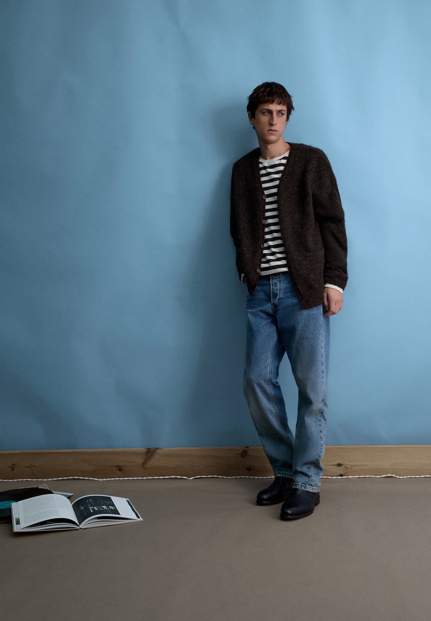 REGULAR FIT JEANS
