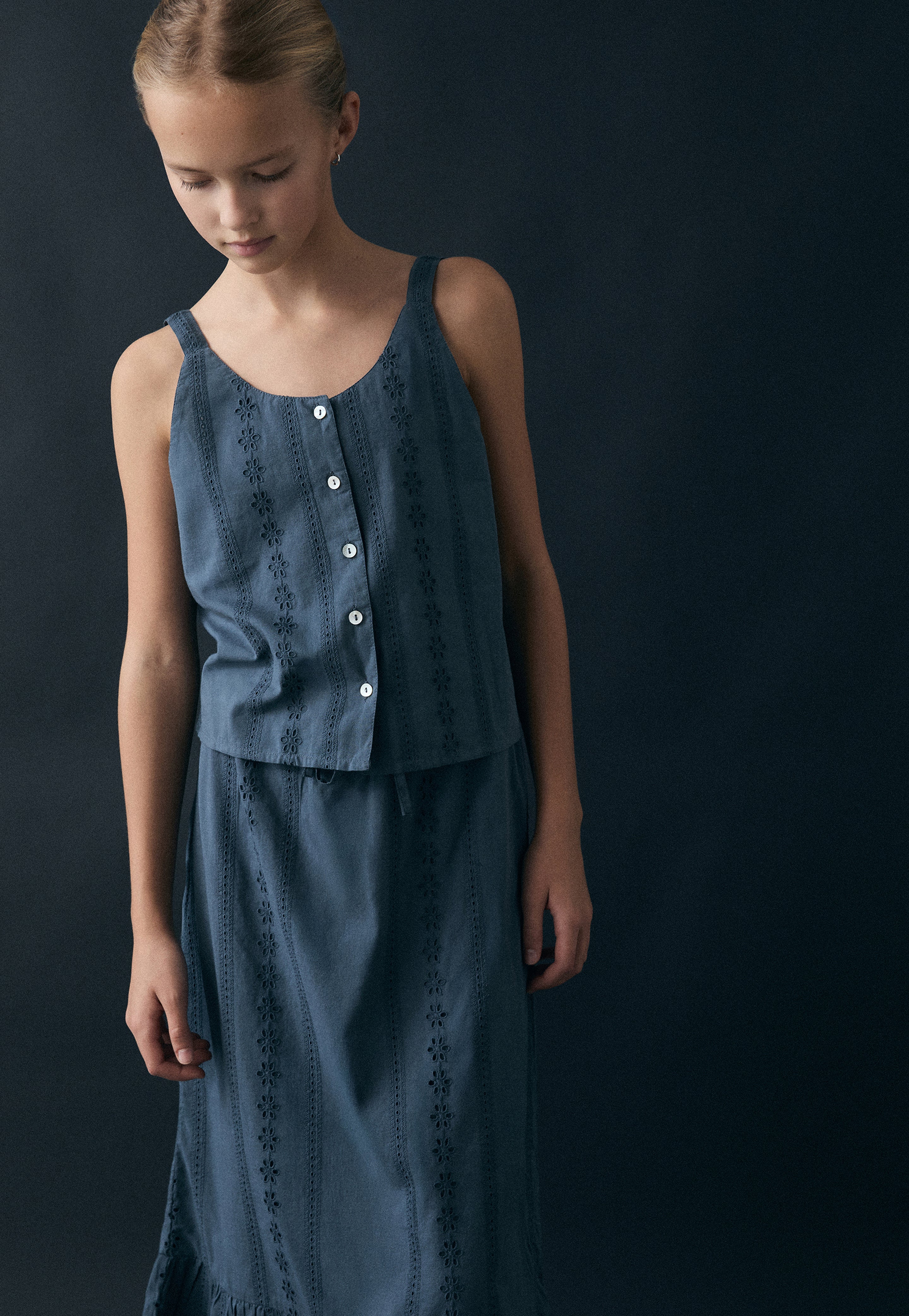 des_090426_total_looks_girls_02