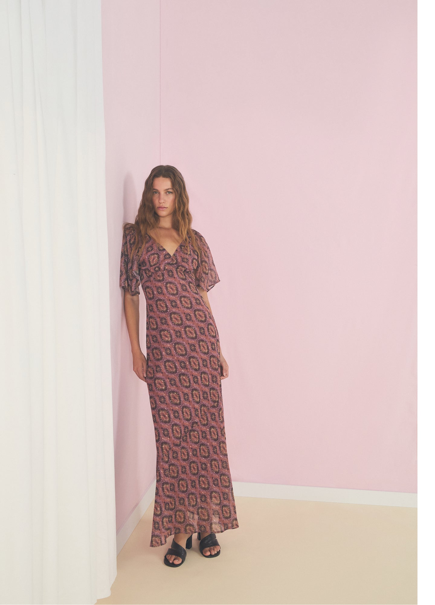 FLOWING PRINTED DRESS