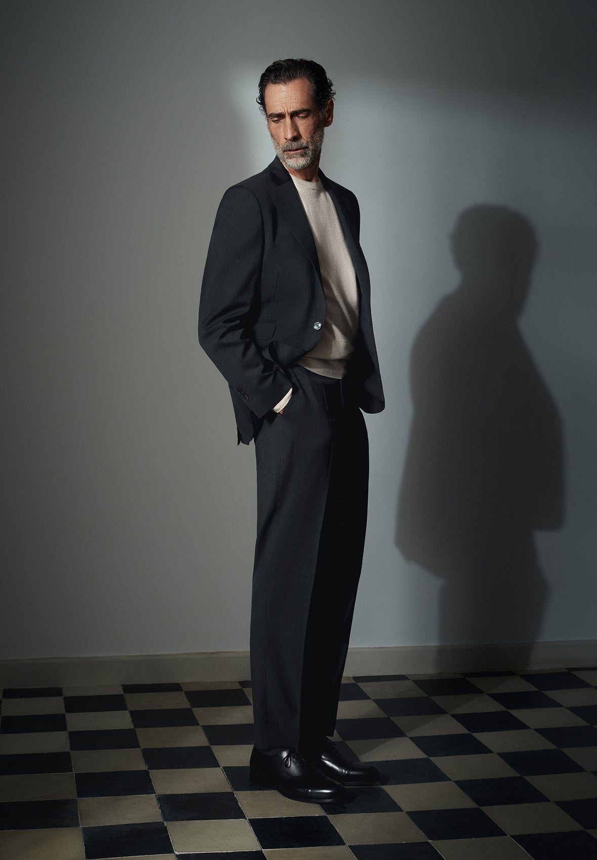 mob_111026_tailoring_h_11